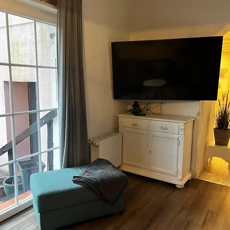 Ferienwohnung Kosta Apartment *
